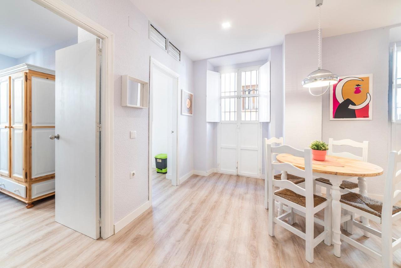 Apartamentos Alfaqueque A Σεβίλλη Εξωτερικό φωτογραφία